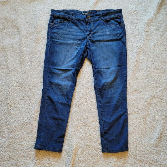 Rewind Jeans - Picture 1 of 8